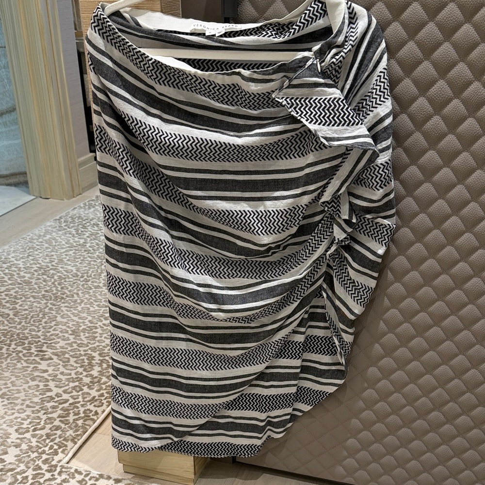 Veronica Beard Black and White Asymmetrical Skirt